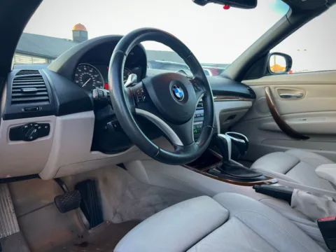 Photos of 2010 BMW 1 Series 128i for sale in Indianapolis, IN at AutoGiant USA Indianapolis