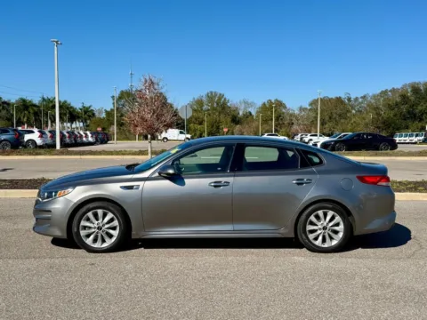 Photos of 2017 Kia Optima EX for sale in Indianapolis, IN at AutoGiant USA Indianapolis