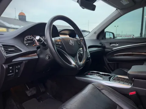Photos of 2017 Acura MDX 3.5L for sale in Indianapolis, IN at AutoGiant USA Indianapolis