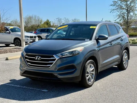 Gray 2018 Hyundai Tucson SE for sale in Indianapolis, IN