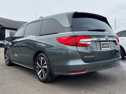 More photos of 2018 Honda Odyssey Elite at AutoGiant USA Indianapolis, IN