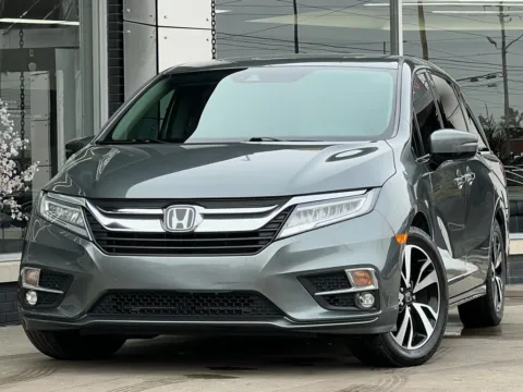 Beige 2018 Honda Odyssey Elite for sale in Indianapolis, IN