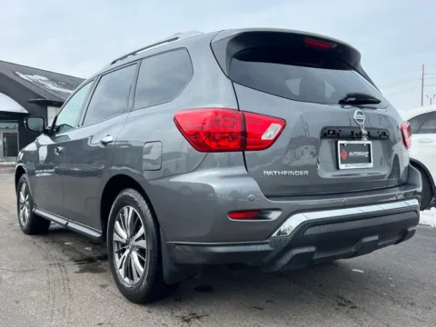 More photos of 2019 Nissan Pathfinder S at AutoGiant USA Indianapolis, IN