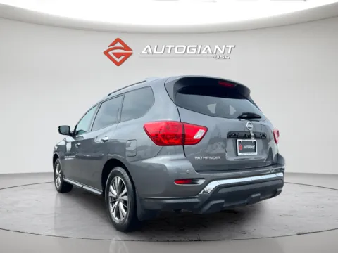 More photos of 2019 Nissan Pathfinder S at AutoGiant USA Indianapolis, IN