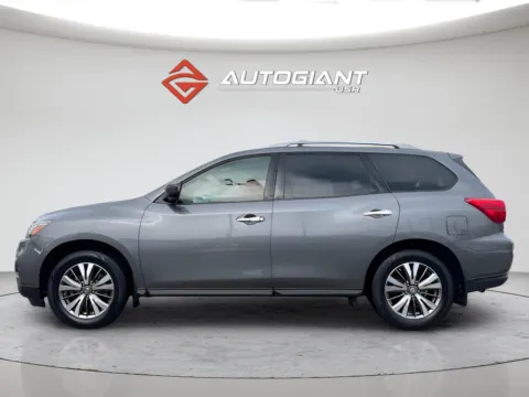 Another view of 2019 Nissan Pathfinder S for sale in Indianapolis, IN at AutoGiant USA Indianapolis