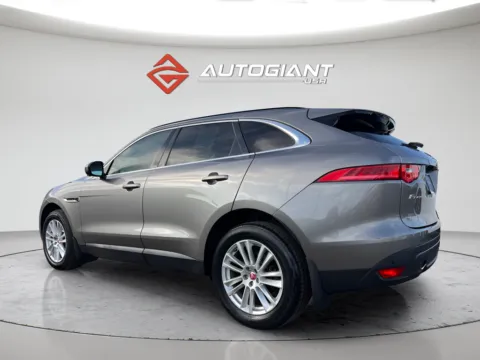 More photos of 2019 Jaguar F-PACE 25t Prestige at AutoGiant USA Indianapolis, IN