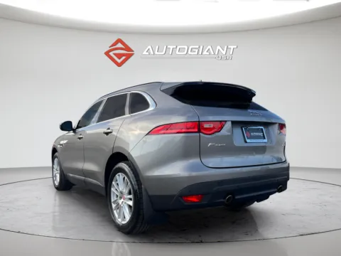 More photos of 2019 Jaguar F-PACE 25t Prestige at AutoGiant USA Indianapolis, IN