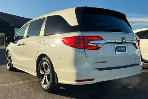 More photos of 2019 Honda Odyssey Touring at AutoGiant USA Indianapolis, IN