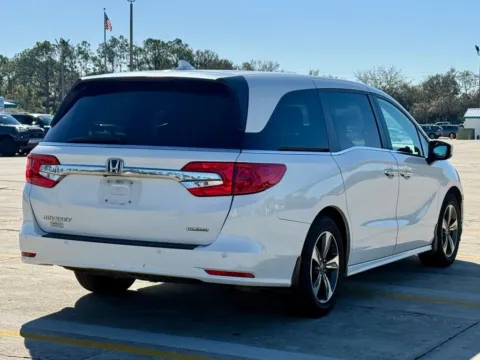 More photos of 2019 Honda Odyssey Touring at AutoGiant USA Indianapolis, IN