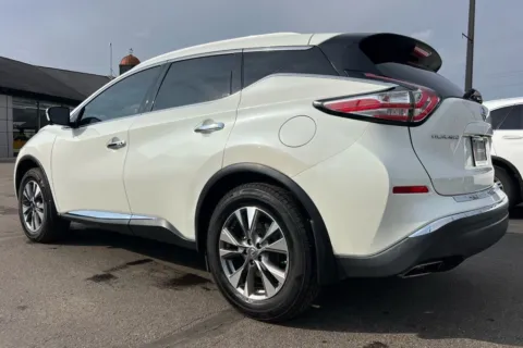 More photos of 2017 Nissan Murano SL at AutoGiant USA Indianapolis, IN