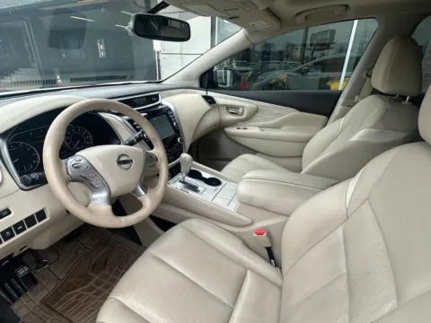 Photos of 2017 Nissan Murano SL for sale in Indianapolis, IN at AutoGiant USA Indianapolis