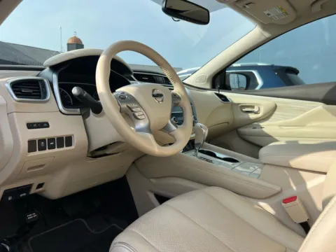 Photos of 2017 Nissan Murano SL for sale in Indianapolis, IN at AutoGiant USA Indianapolis