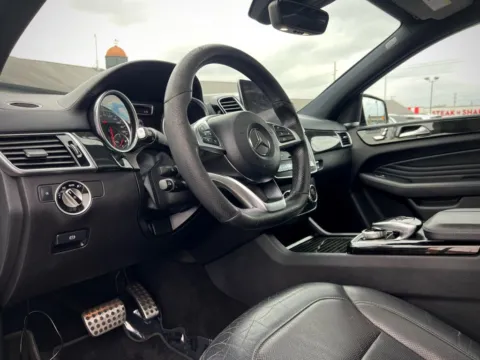 Photos of 2019 Mercedes-Benz GLE 43 AMG for sale in Indianapolis, IN at AutoGiant USA Indianapolis