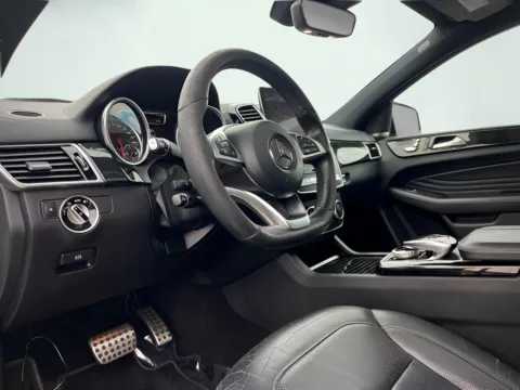 Photos of 2019 Mercedes-Benz GLE 43 AMG for sale in Indianapolis, IN at AutoGiant USA Indianapolis