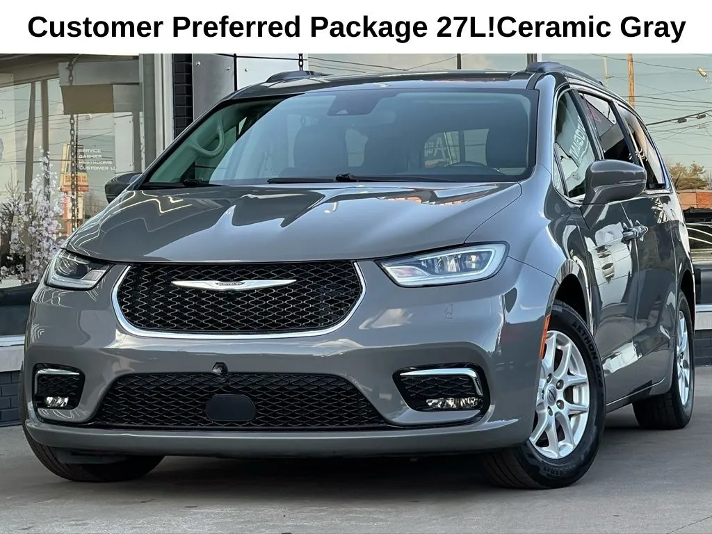 Gray 2022 Chrysler Pacifica Touring L for sale in Indianapolis, IN