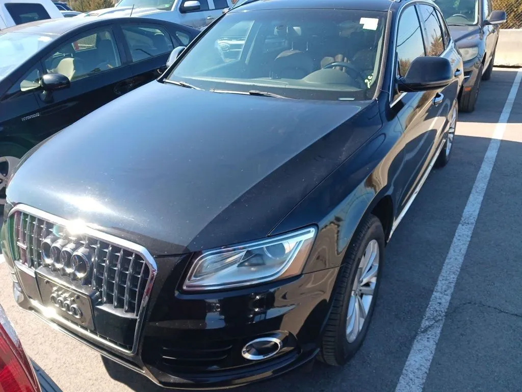 Black 2017 Audi Q5 2.0T Premium for sale in Indianapolis, IN