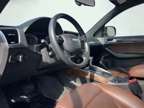 Photos of 2017 Audi Q5 2.0T Premium for sale in Indianapolis, IN at AutoGiant USA Indianapolis