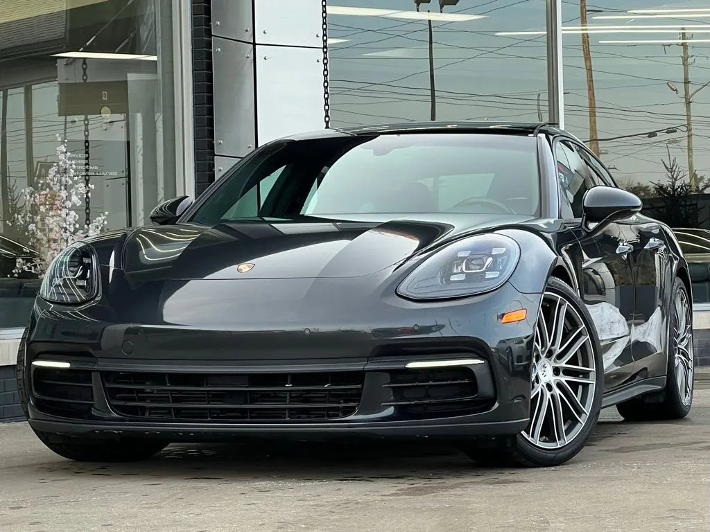 2017 Porsche Panamera