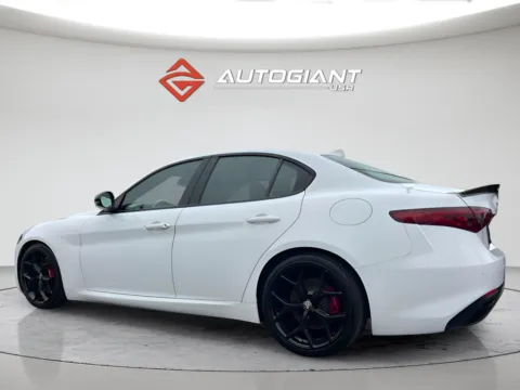 More photos of 2020 Alfa Romeo Giulia at AutoGiant USA Indianapolis, IN