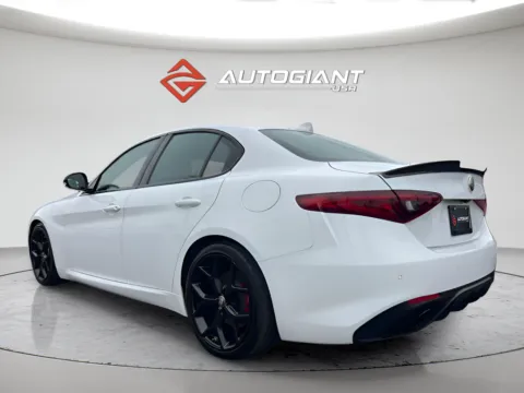 More photos of 2020 Alfa Romeo Giulia at AutoGiant USA Indianapolis, IN