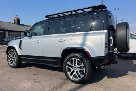 More photos of 2022 Land Rover Defender 110 X-Dynamic SE at AutoGiant USA Indianapolis, IN