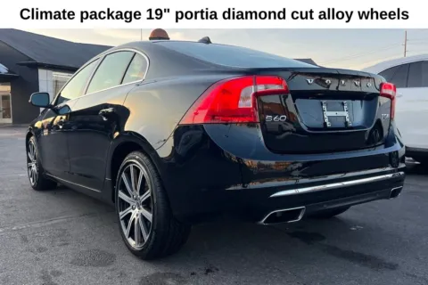 More photos of 2018 Volvo S60 Inscription T5 Platinum at AutoGiant USA Indianapolis, IN