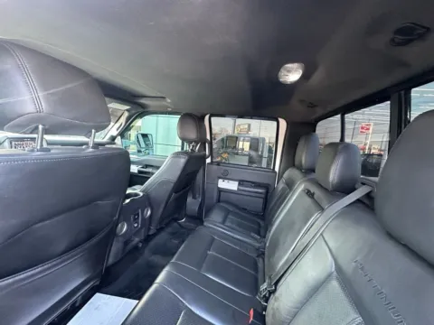 More photos of 2015 Ford F-250SD Platinum at AutoGiant USA Indianapolis, IN