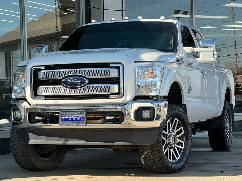 White 2015 Ford F-250SD Platinum for sale in Indianapolis, IN