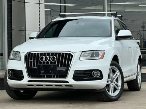 White 2016 Audi Q5 2.0T Premium Plus for sale in Indianapolis, IN