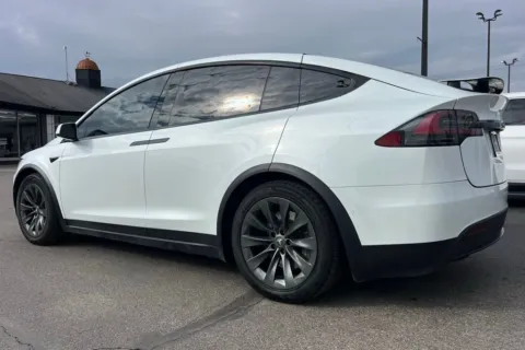 More photos of 2018 Tesla Model X 75D at AutoGiant USA Indianapolis, IN