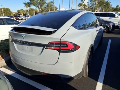 Photos of 2018 Tesla Model X 75D for sale in Indianapolis, IN at AutoGiant USA Indianapolis