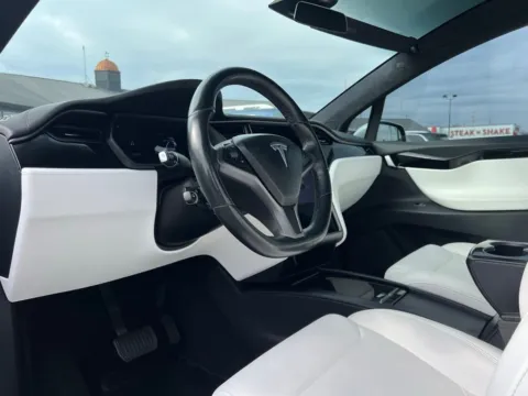 Photos of 2018 Tesla Model X 75D for sale in Indianapolis, IN at AutoGiant USA Indianapolis