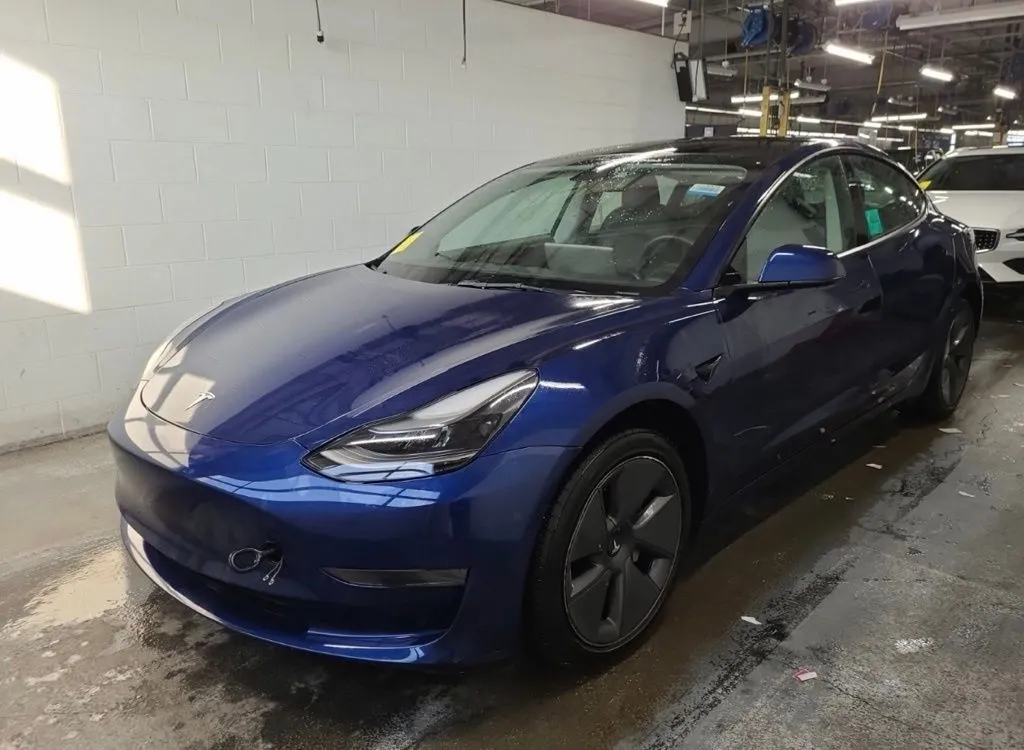 Blue 2022 Tesla Model 3 for sale in Indianapolis, IN
