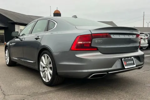 More photos of 2017 Volvo S90 T5 at AutoGiant USA Indianapolis, IN