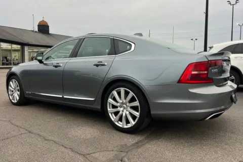 More photos of 2017 Volvo S90 T5 at AutoGiant USA Indianapolis, IN