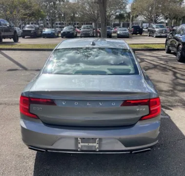 More photos of 2017 Volvo S90 T5 at AutoGiant USA Indianapolis, IN