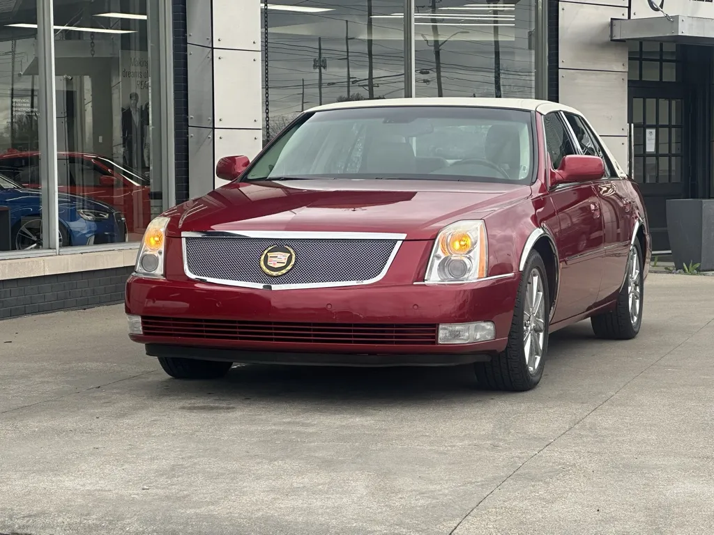 Used 2008 Cadillac DTS 1SC for sale in Indianapolis, IN | VIN 