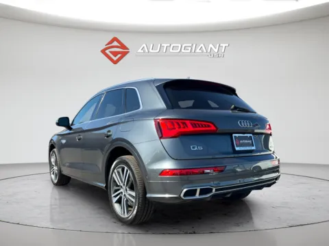 More photos of 2020 Audi Q5 e 55 Prestige at AutoGiant USA Indianapolis, IN