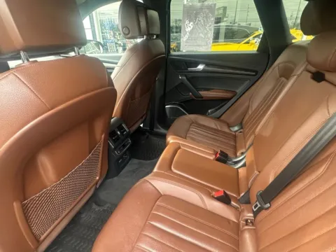 Another view of 2020 Audi Q5 e 55 Prestige for sale in Indianapolis, IN at AutoGiant USA Indianapolis