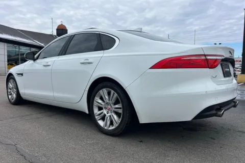 More photos of 2016 Jaguar XF 35t Premium at AutoGiant USA Indianapolis, IN