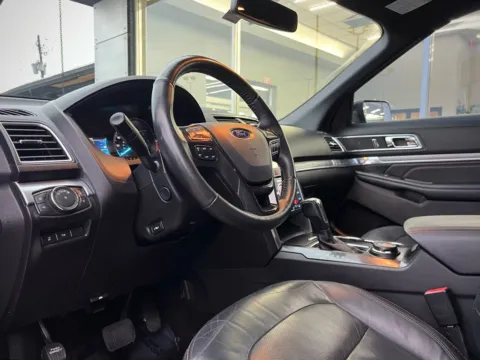 Photos of 2017 Ford Explorer Sport for sale in Indianapolis, IN at AutoGiant USA Indianapolis
