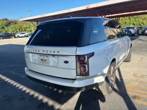 More photos of 2018 Land Rover Range Rover 5.0L V8 Supercharged at AutoGiant USA Indianapolis, IN