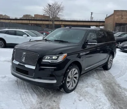 Black 2023 Lincoln Navigator L Standard for sale in Indianapolis, IN