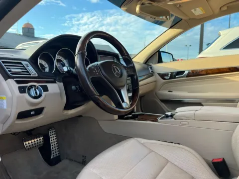 Photos of 2014 Mercedes-Benz E-Class E 550 for sale in Indianapolis, IN at AutoGiant USA Indianapolis