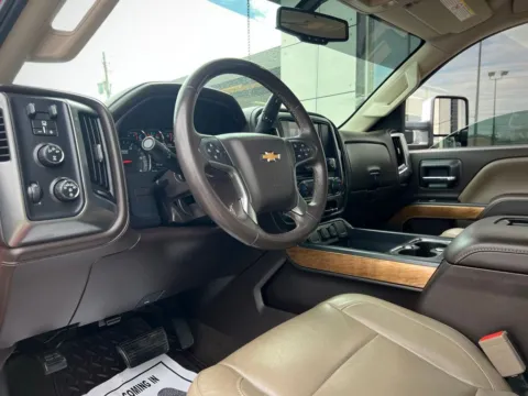 Photos of 2016 Chevrolet Silverado 2500HD LTZ for sale in Indianapolis, IN at AutoGiant USA Indianapolis