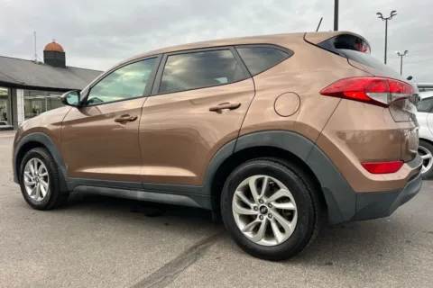 More photos of 2016 Hyundai Tucson SE at AutoGiant USA Indianapolis, IN