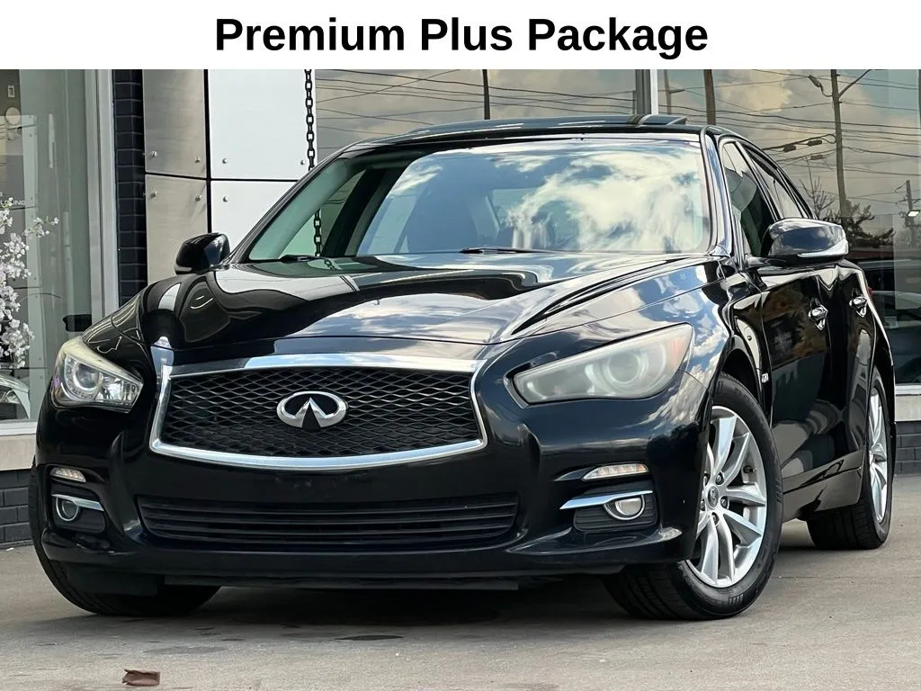 Black 2016 INFINITI Q50 2.0t Premium for sale in Indianapolis, IN