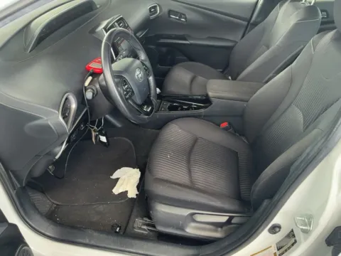 More photos of 2021 Toyota Prius Prime LE at AutoGiant USA Indianapolis, IN