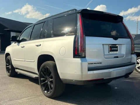 More photos of 2020 Cadillac Escalade Luxury at AutoGiant USA Indianapolis, IN