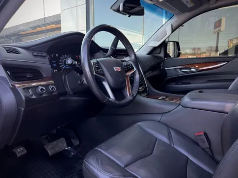 Photos of 2020 Cadillac Escalade Luxury for sale in Indianapolis, IN at AutoGiant USA Indianapolis